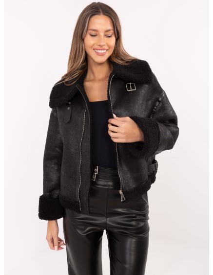 Čierna zimná bunda s ozdobnými pruhmi