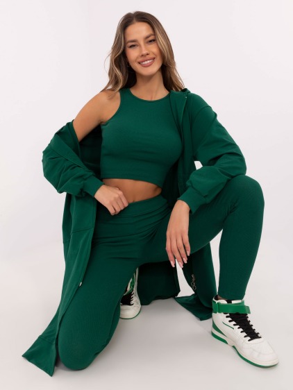 Tmavo zelená