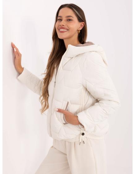 Ecru bunda s prešívaním