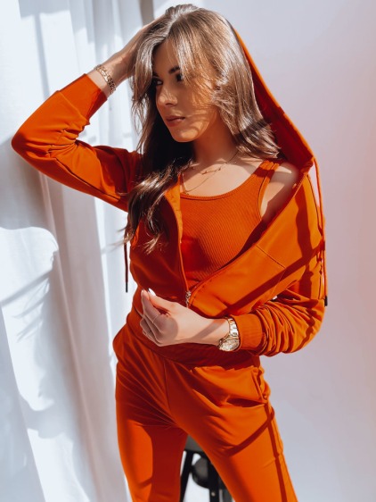 Oranžová