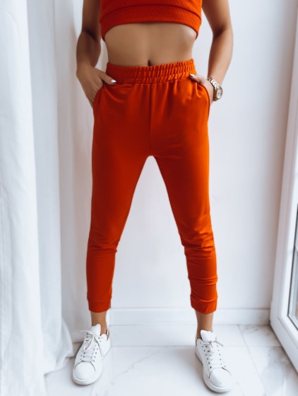 Oranžová
